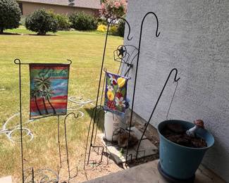 yard art