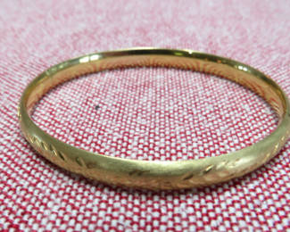 Lot 100: 14k Gold Plated Bracelet Bangle