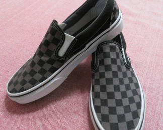 Lot 95: Vans Checkered Sneakers Womens Size 8.5