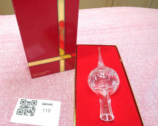Lot 110: Vintage Lenox Crystal Starlight Treetop Ornament in Box