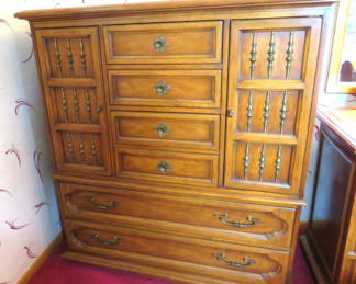 Lot 127: Vintage Thomasville Monterey Spanish Door Gentlemen Chest