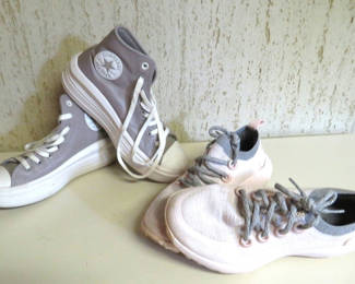Lot 173: Pair Converse All Stars Sneakers and All birds