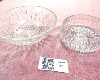 Lot 47: 2 Elegant Heavy Crystal Serving Bowls