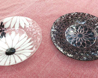 Lot 38: 2 Sydenstryer Glass Plates