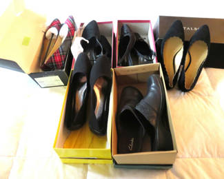 Lot 121: Shoe Lot Vanelli, Talbot, Circa Joan & David, Clark’s