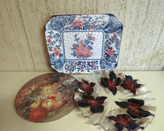 Lot 169: 3 Serving Ware Decorative Plates Limoges