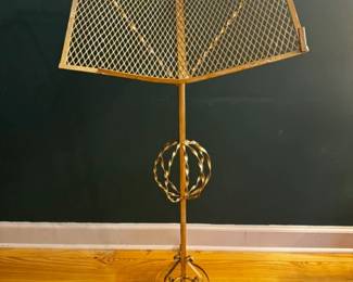 Podium $100