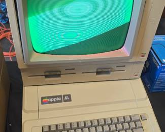 vintage working apple 2e