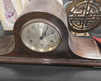 mantel clock