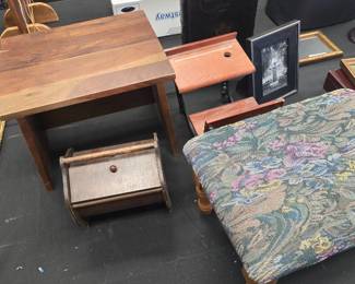 bunch of small benches and other miniatures