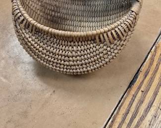 Antique split oak buttocks basket awesome find!!