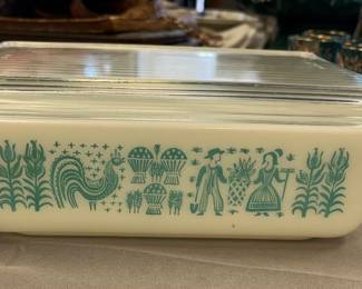 PYREX fridgie