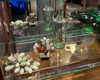 Jade Flowers and grapes