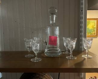 Crystal decanter set
