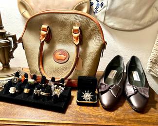 Dooney & Bourke