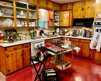 Packed kitchen!