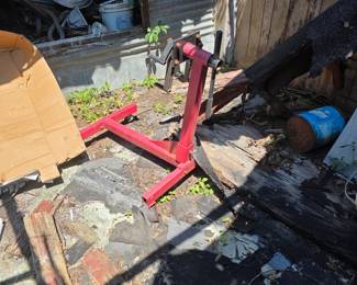 MOTOR STAND