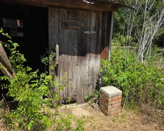 OLD BARN DOORS