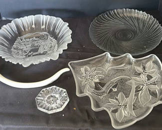 Lot 20: Assorted etched and decorative glass bowls and dishes