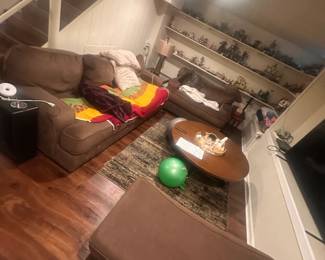 Lego sets in background not included in sale - better pics coming soon of this chic contemporary sofa set