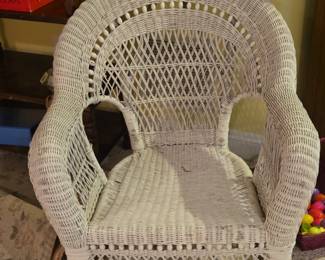 White Wicker Childs Peacock Chair