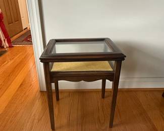Antique Edwardian Mahogany Bijouterie Display Table