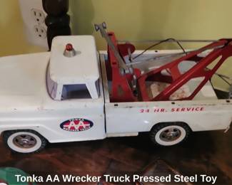 Tonka AA Wrecker Truck Pressed Steel Toy