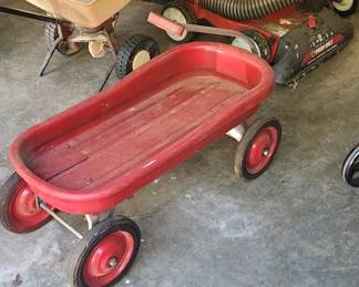Radio Flyer Classic Red Wagon second image