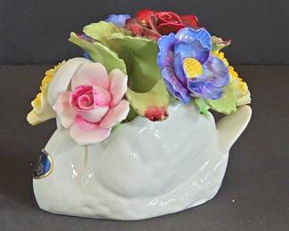Aynsley Swan Bouquet Bone China Figurine with Flowers