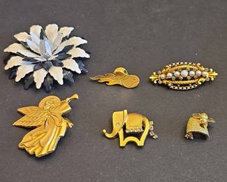 Assorted Vintage Brooches
