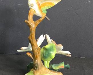 Royal Heritage Flight to Spring Hummingbird Figurine second image