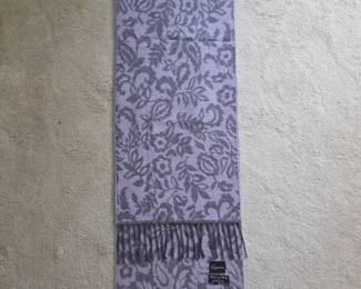 Cejon Floral Pattern Acrylic Scarf