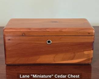 Lane Miniature Cedar Chest