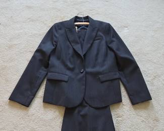 Pendleton Womens Wool Suit  Blazer and Skirt B second image