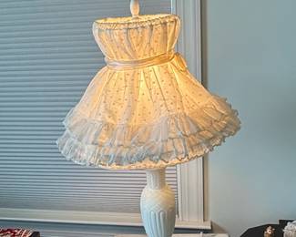 Vintage Ruffled Dress Milk Glass Boudoir Lamp third image