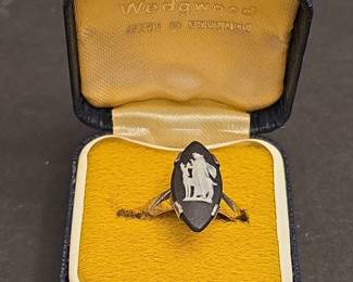 Wedgwood Jasperware Ring with Diana the Huntress and Stag second image