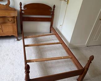 Vintage Maple Twin Bed Frame with Pineapple Finials