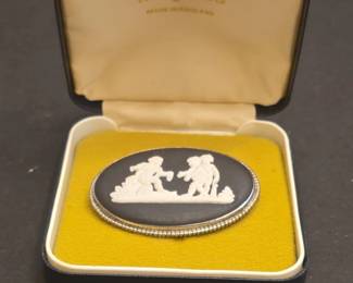 Wedgwood Black Jasperware Sterling Silver Brooch with Cherubs