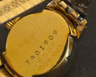 Seiko Diashock Womens Watch third image