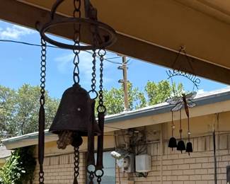 wind chimes  