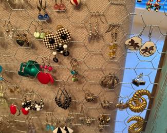 costume earrings
