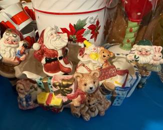 Fitz and Floyd ceramic "Santa's Magic Workshop"