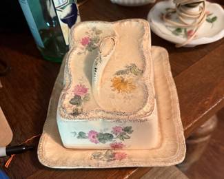 Antique Franz Anton Mehlem Royal Bonn Covered Cheese Dish