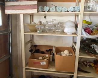 misc items in garage  