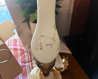 vintage hand-painted milk glass electric hurricane