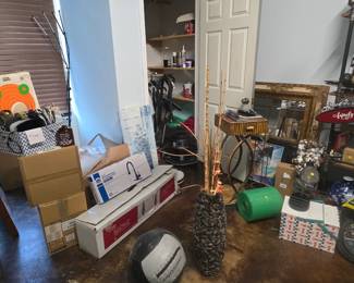 Decor & More