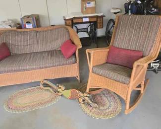 HE1052 Piece Wicker Patio Set with Accessories And Wooden Gecko