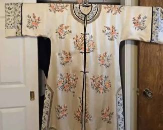 HE157Asian Silk Robe or Kimono