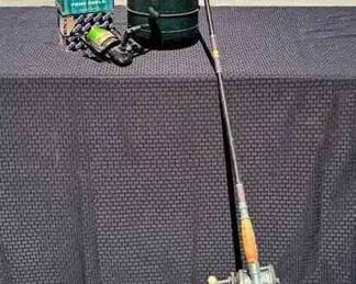 HE124Vintage Fishing Rod And Cooler