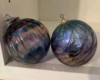 HE203Vintage Hand Blown Glass Ornaments
